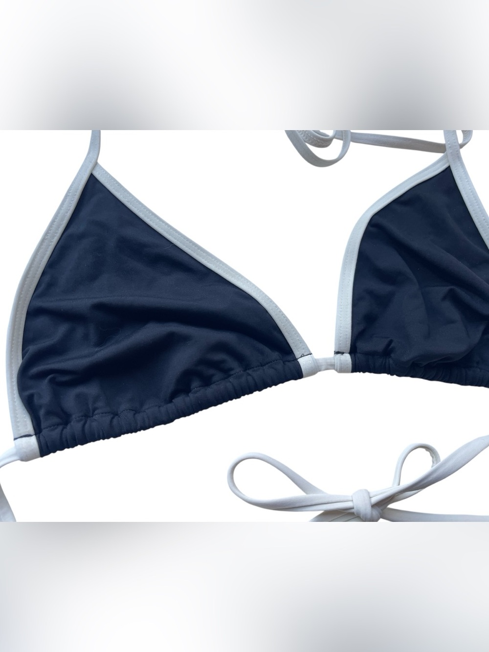 String Bikini - Picture 3 of 7
